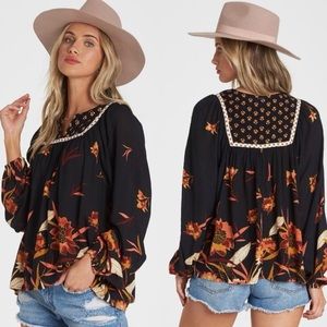 Billabong Ella Bella Peasant Silhouette Blouse